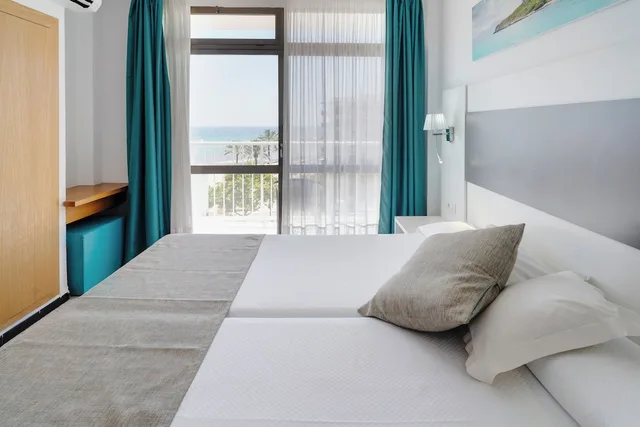 غرفة سوبيريور مفردة بإطلالة على البحر، Hotel Amic Miraflores 8/9