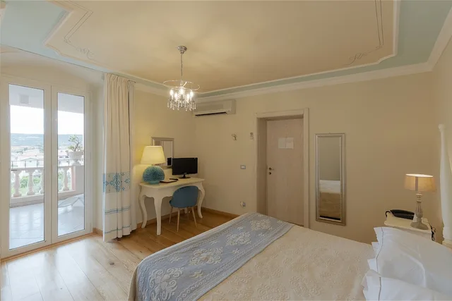 غرفة سوبيريور بسرير مزدوج بشرفة، Hotel Palazzo Sa Pischedda 1/3