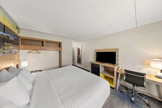 غرفة بسريرين كوين لذوي الإعاقة، Days Inn by Wyndham Winona 3/10