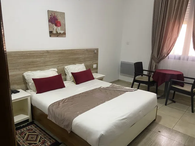 Family Suite, 1 Double and 3 Single Beds, Sea View، Al Baraka 3/10