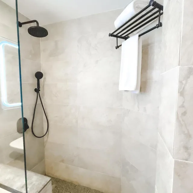 غرفة قياسية بسرير مزدوج أو سريرين منفصلين، The Breakers Diving and Surfing Lodge 7/7