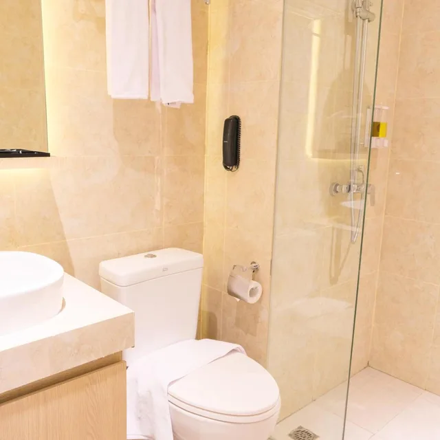 غرفة سوبيريور بسرير مزدوج أو سريرين منفصلين بإطلالة على المسبح، Pentacity Hotel Balikpapan 9/10