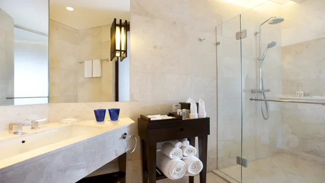 Standard, Queen Bed, HOLIDAY INN RESORT BALI BENOA 6/7