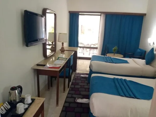 غرفة قياسية بسريرين منفصلين بإطلالة على الحديقة، Aracan Eatabe Luxor Hotel 3/3