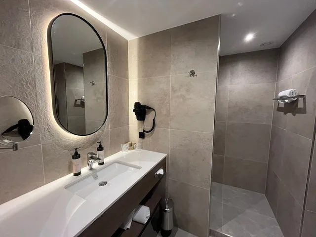 غرفة قياسية بسرير مزدوج، Van der Valk Hotel Gladbeck 5/6