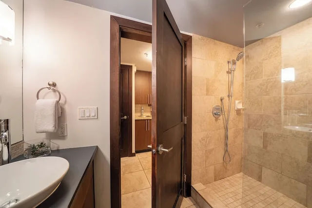 استوديو بسرير كوين، Sunrise Ridge Waterfront Resort 8/10