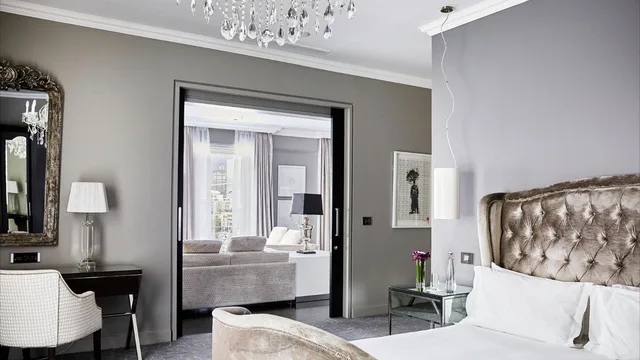 Presidential, Suite, Mountain View, Queen Victoria Hotel & Manor House 3/10