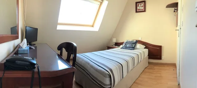 Single Room, Hotel Cosmotel 7/14