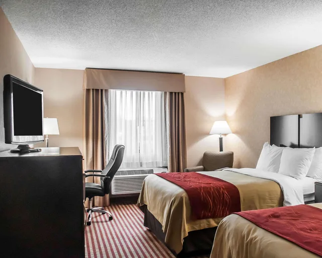 غرفة رباعية بسريرين مزدوجين، Quality Inn Dunkirk NY 1/2