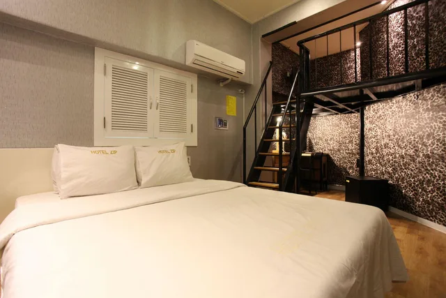 غرفة قياسية، Zip Hotel 1/3