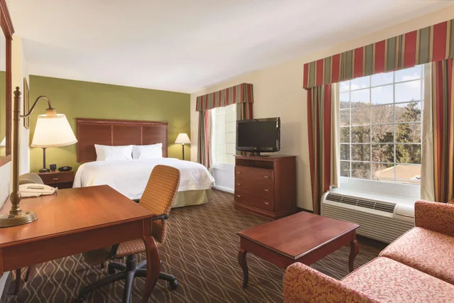 استوديو، Hampton Inn & Suites Greenfield 1/3