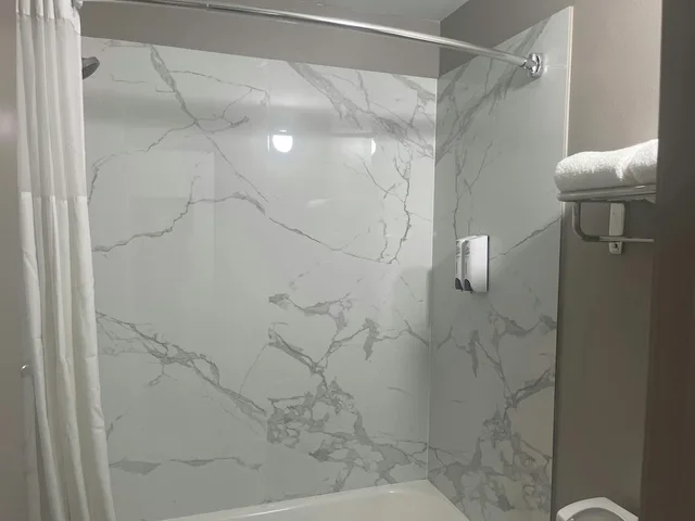غرفة ديلوكس بسرير كوين بمطبخ صغير، Red Roof Inn Orangeburg 6/7