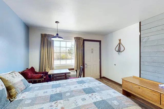 Lodge, 2 Queen Beds، White Wing Lodge 7/10