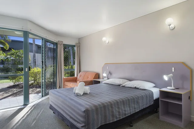 غرفة قياسية بسرير كوين، Capricorn Motel & Conference Centre 1/3