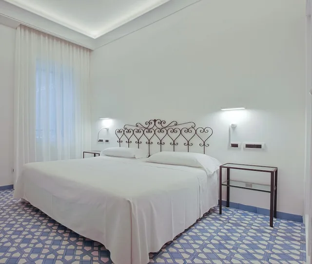 غرفة قياسية بإطلالة على البحر، Hotel Aurora Amalfi 3/10