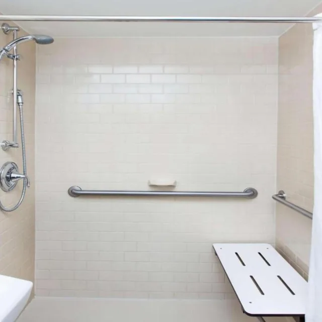 جناح بسرير كوين بغرفة نوم واحدة لذوي الإعاقة، Sonesta Simply Suites Wichita Airport 1/2