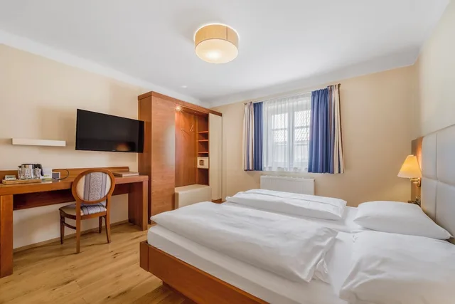 جناح عائلي بسرير مزدوج وسريرين منفصلين، Das Grune Hotel Zur Post - 100 Bio 2/10