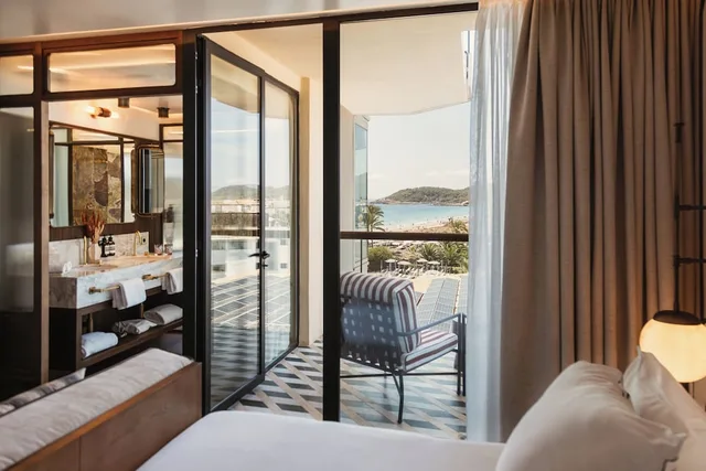 جناح جونيور بإطلالة على البحر مفردة بسرير كينج مع أريكة، BLESS Ibiza The Site 7/9