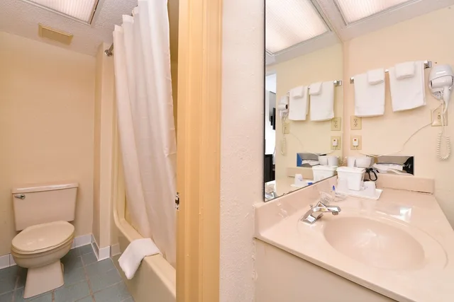 غرفة بسرير كينج، Americas Best Value Inn Bishopville 7/10