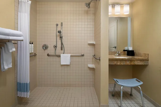 جناح بسرير كوين بغرفة نوم واحدة مع أريكة، Towneplace Suites By Marriott Ann Arbor 7/8