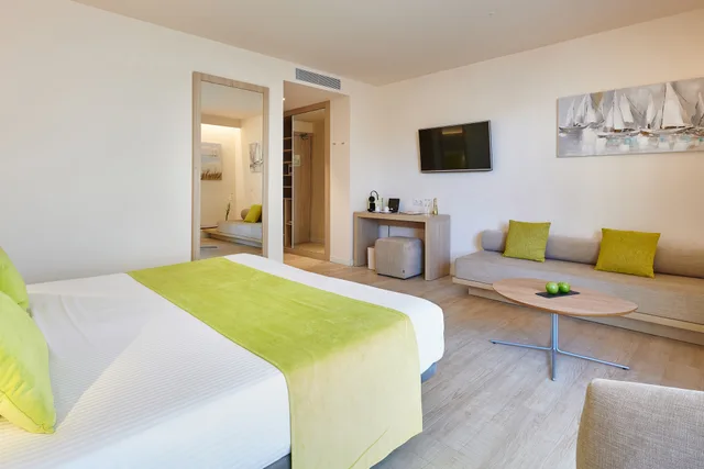 Junior Suite, Lateral Side Sea View, Hotel Sabina & Suites 1/2