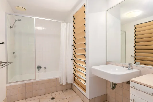2 Bedrooms, Apartment, King and Twin Beds, SANCTUARY PALM COVE 12/15