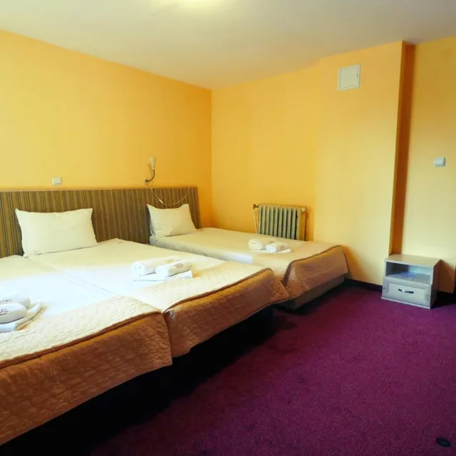 Room, Triple, Hotel Alabin Central 4/5