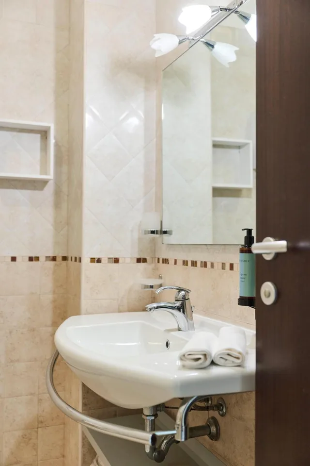 غرفة بسرير كوين بإطلالة على الحديقة، Tichos Greenblu Hotel 3/3
