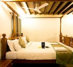 غرفة كلوب تنفيذية بسرير مزدوج، Fabhotel Esparan Heritage Pondicherry 1/1