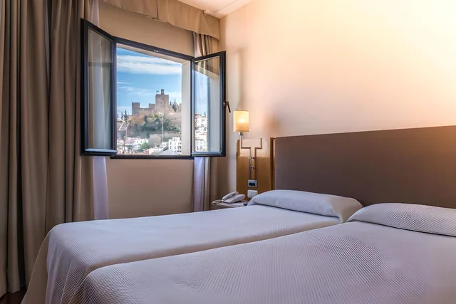 Semi Room, Superior, 2 Semi Double Beds، Hotel Inglaterra 1/2