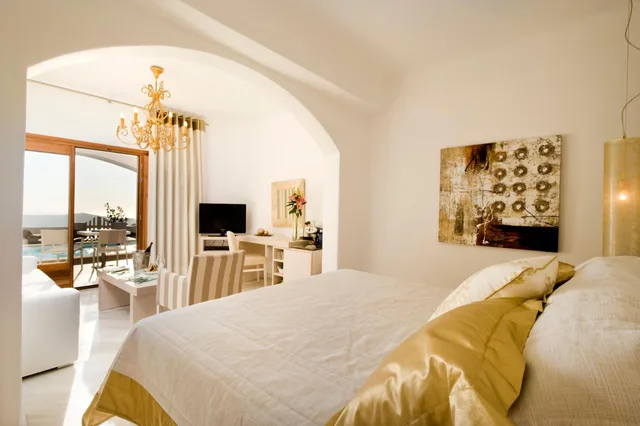 Deluxe, Suite, Caldera View, Private Pool، Gold Suites 2/8