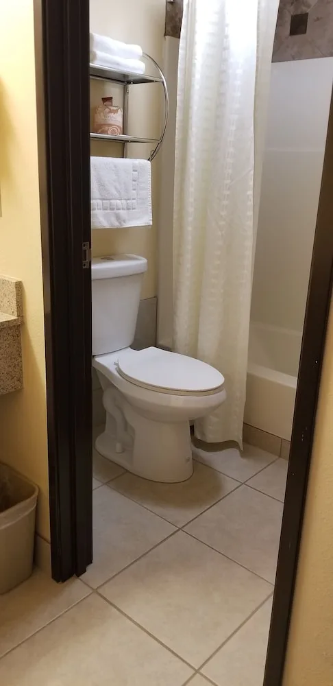 غرفة بسرير كينج لذوي الإعاقة، Days Inn By Wyndham Winnemucca 4/4