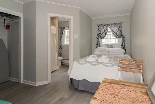 كوخ بسرير كوين، The Inn at Ocean Grove 3/6