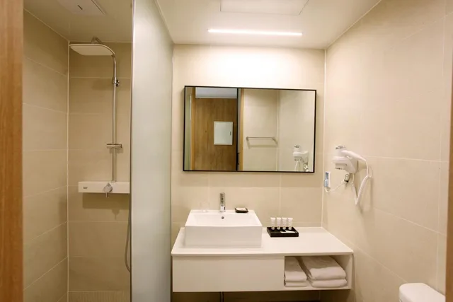 Hollywood, Double Bed, Balcony، Hotel Skypark Daejeon I 7/7
