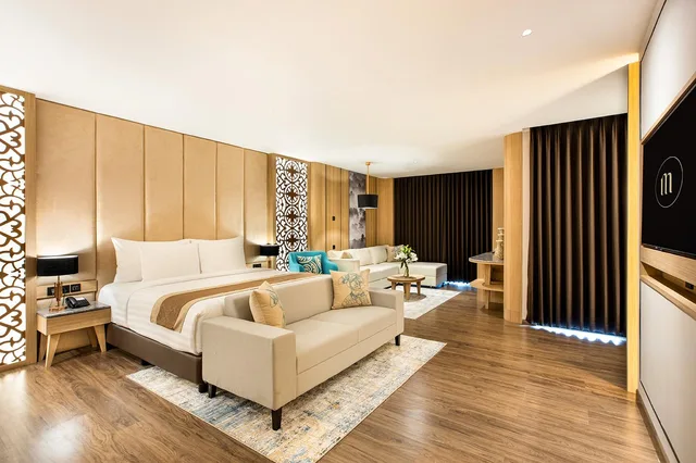 غرفة بريميير مفردة بشرفة، The Manohara Hotel Yogyakarta 1/1