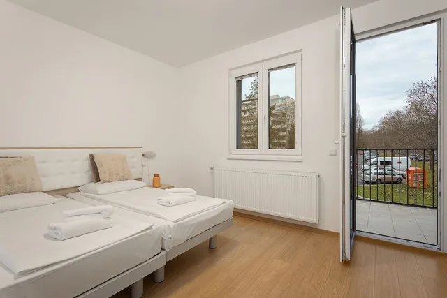 شقة سكنية بريميوم بسريرين كوين مع أريكة، Prague City Residence 3/7