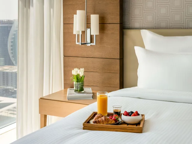 جناح ديلوكس تنفيذي بسرير كينج، Pullman Doha West Bay 4/5