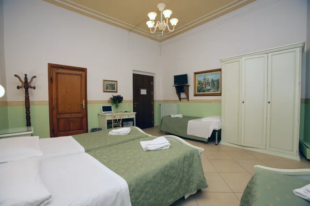 غرفة عائلية، Hotel Desiree 2/5