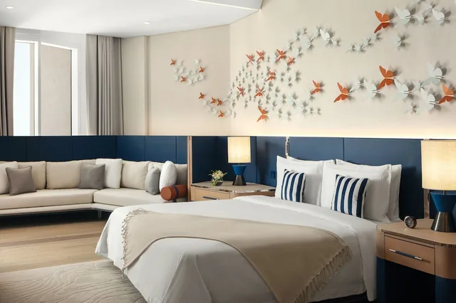 Caroline Astor, Suite, King Bed, Balcony، The St. Regis Al Mouj Muscat Resort 2/3