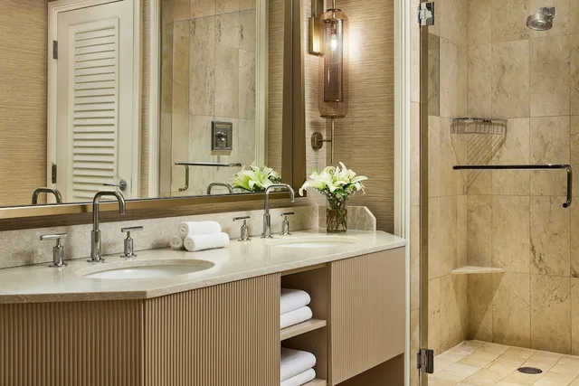 Deluxe, King Bed, THE RITZ-CARLTON DENVER 8/10