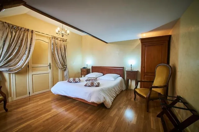 غرفة قياسية بسرير مزدوج، Relais Du Silence Chateau De La Richerie 3/6