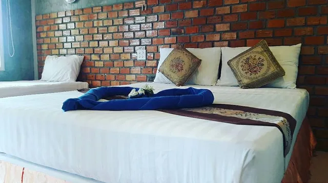 Family, 1 Double and 1 Single Bed, Garden Zone، Lanta New Beach Bungalows 1/2