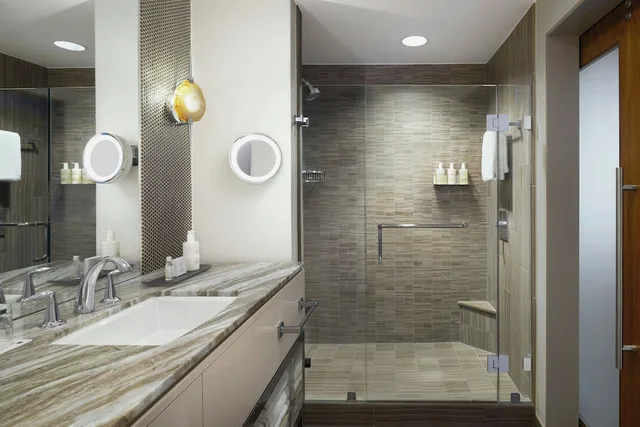 غرفة بسرير كينج بإطلالة، JW MARRIOTT AUSTIN 9/10