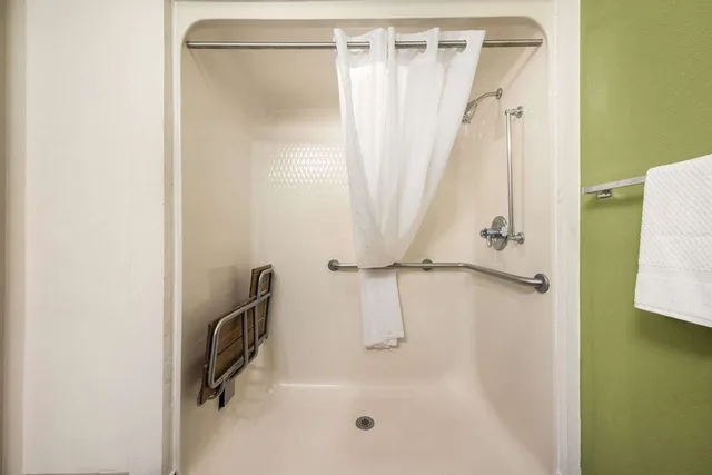 غرفة بسرير كوين لذوي الإعاقة، Sleep Inn Athens I-65 5/5