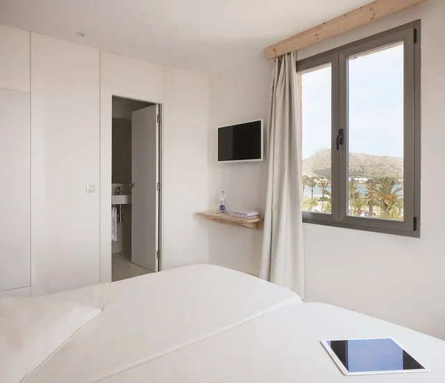 غرفة قياسية بسريرين منفصلين بإطلالة على البحر، Eolo Hotel 1/5