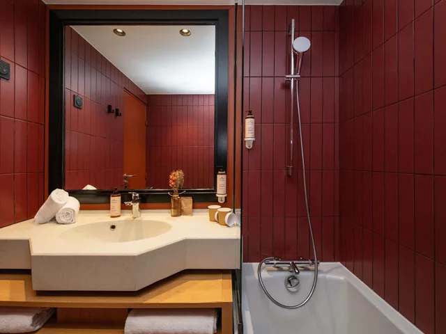 جناح جونيور بسريرين مزدوجين مع أريكة، Mercure Toulouse Aeroport Golf De Seilh 2/2