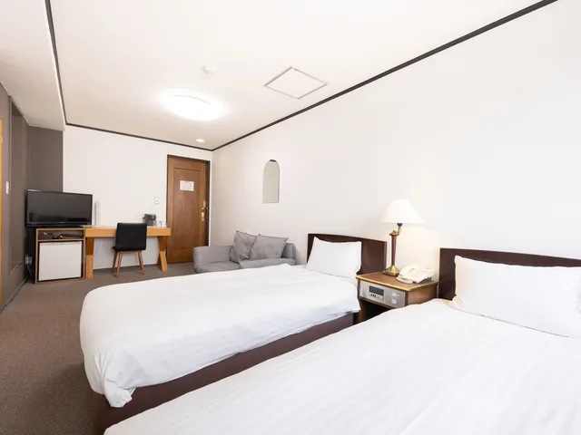 غرفة بسريرين منفصلين للمدخنين، Tabist Hotel New Washington Shibuya (ex Oyo 471 Hotel New Washington) 1/3