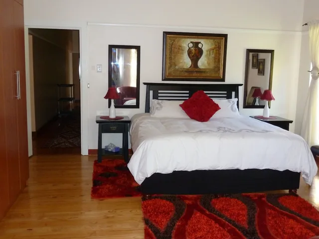 غرفة بسرير مزدوج، Rose Petals Guest House 1/5