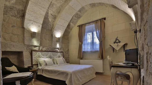 Stone Arch, Standard, Double Bed, Sakli Konak Cappadocia 3/7