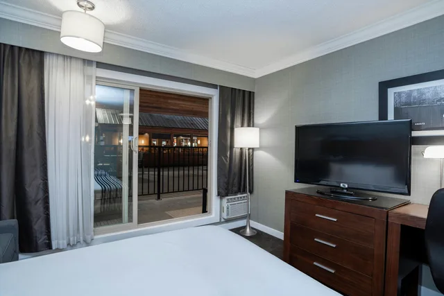 غرفة قياسية بسريرين كوين، Sandman Hotel Revelstoke 4/5